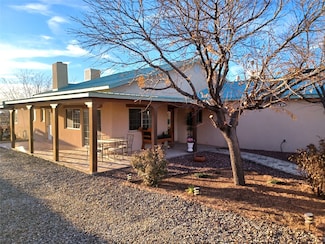 1612 Palomino Ct, Santa Fe, NM 87505