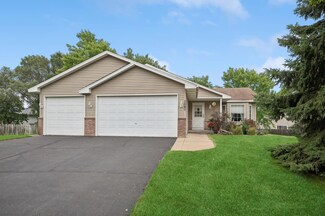 5040 Xkimo Ct NW, Anoka, MN 55303