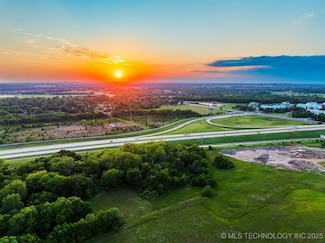 35 209th Ave E, Broken Arrow, OK 74014