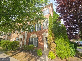 12973 Mandolin Ln, Woodbridge, VA 22192