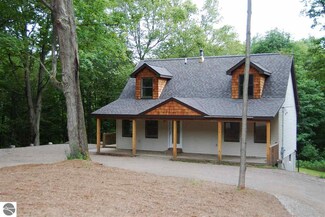 6864 Valley Rd, Honor, MI 49640