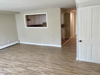 59 Bradford St, Albany, NY 12206