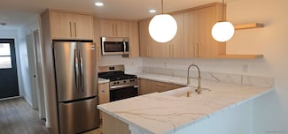 8210 Orchard Ave, La Mesa, CA 91942