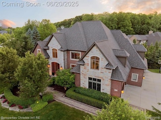 21091 Rosewood Ct Unit 19, Northville, MI 48167