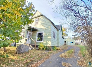 325 5th St, Duluth, MN 55810