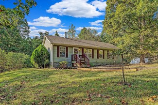 99 Stage Rd, Buchanan, VA 24066