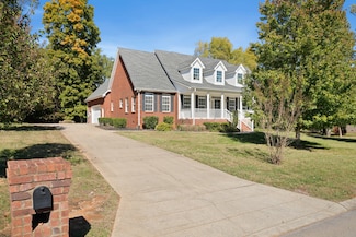 1124 Friendswood Ln, Christiana, TN 37037