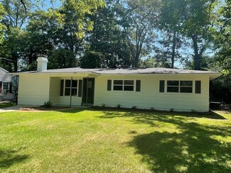 1205 Conti Rd, Dothan, AL 36301