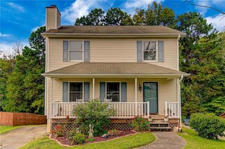 1512 Bethesda Woods Ln, Clemmons, NC 27012