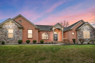 1597 Hawk Ridge Dr, Maineville, OH 45039