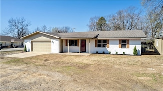 200 N Ash St, Muldrow, OK 74948