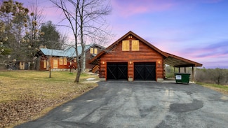 127 Bean Rd, Otisfield, ME 04270