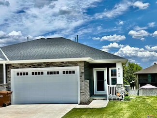 6154 S 87th St, Lincoln, NE 68526