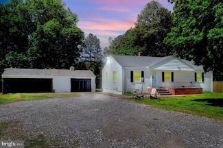 10439 Ashcake Rd, Ashland, VA 23005