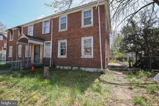 1128 N Octagon Rd, Camden, NJ 08104