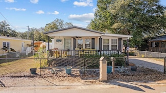 817 Wayne St, North Myrtle Beach, SC 29582
