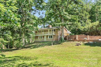 103 Emorywood Dr, Morganton, NC 28655