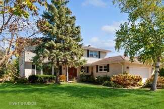 2425 N Windsor Dr, Arlington Heights, IL 60004