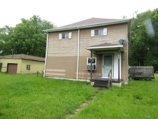 112 Wall St, Everson, PA 15631