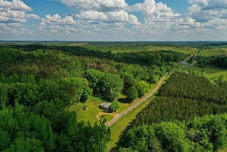2270 State Line Rd NE, Golden, MS 38847