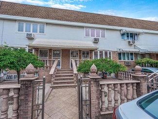 14 McKibbin Ct Unit 2, East Williamsburg, NY 11206