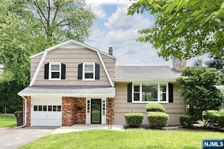 780 Flint Place, Paramus, NJ 07652