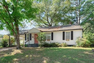 977 Waring Rd, Memphis, TN 38122