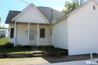 403 Davenport St, Dixon, IA 52745