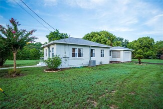 2932 Aldrich St, Eustis, FL 32726