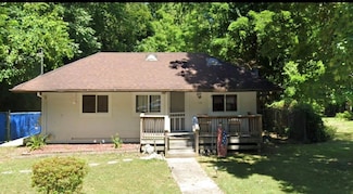 19 Old Portion Rd, Ronkonkoma, NY 11779
