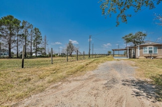 221 N County Rd, Lubbock, TX 79403