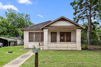 600 Brazos St, Glidden, TX 78943