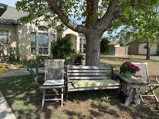 112 Penguin St, Marble Falls, TX 78654