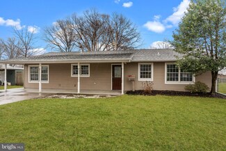 333 Thornridge Dr, Levittown, PA 19054