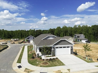 196 Village Walk Dr, Clayton, NC 27527