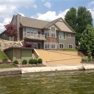 5869 S 455 E, Wolcottville, IN 46795