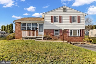 303 Brandy Ln, Mechanicsburg, PA 17055