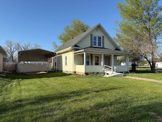 822 E Douglas St, Oneill, NE 68763