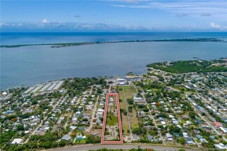 2388 NE Sharp St, Jensen Beach, FL 34957