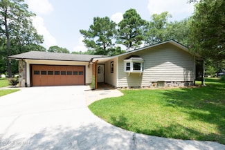 110 Deerfield Rd, Jacksonville, NC 28540