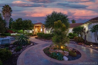 2860 Via Rancheros Way, Fallbrook, CA 92028