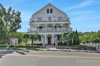 2 Harbor Ln Unit 301, New Rochelle, NY 10805