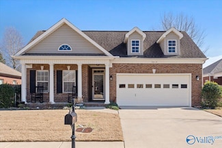 3019 Mallard Point Dr SE, Owens Cross Roads, AL 35763