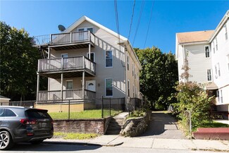 122 4th Ave, Woonsocket, RI 02895