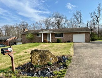368 Kittle St, Williamstown, WV 26187