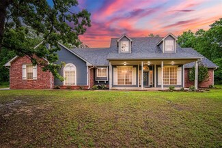 68 Archery Range Rd, Shawnee, OK 74801