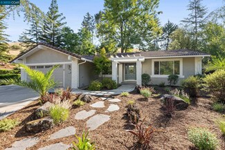 26 Corte Monterey, Moraga, CA 94556