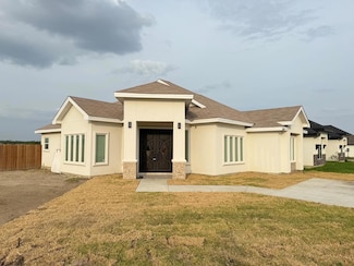 3239 Mauricio Libson Dr, Eagle Pass, TX 78852