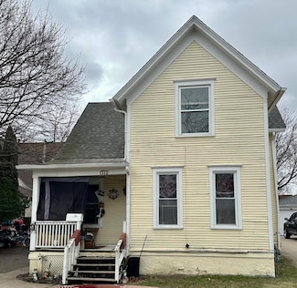 1712 Lasalle St, Racine, WI 53402