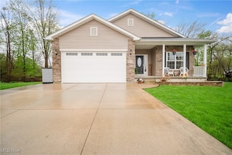 10304 Herrington Dr, Aurora, OH 44202